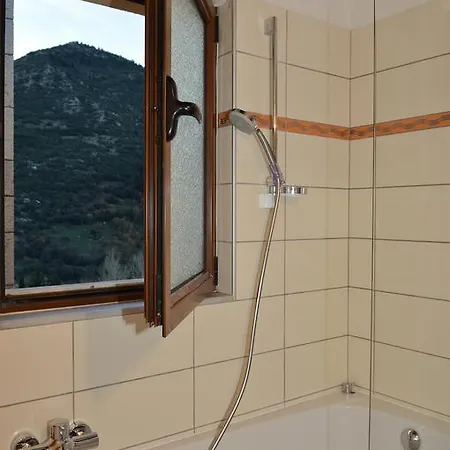 Mikri Archontissa Ano Vlasia
