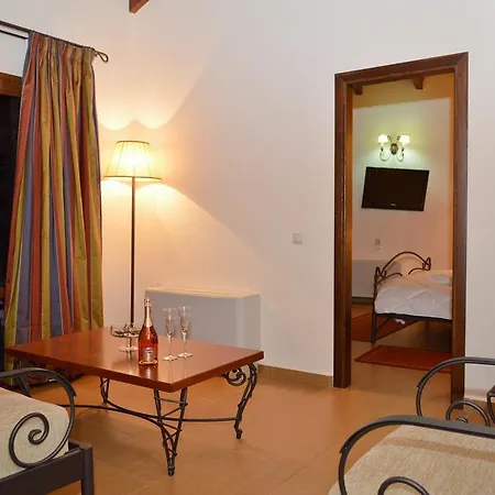 Mikri Archontissa Otel 3*