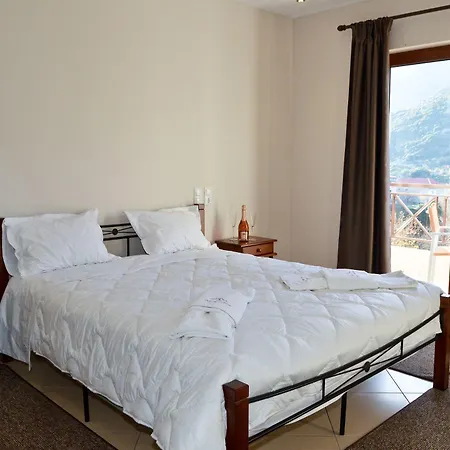 Otel Mikri Archontissa 3*