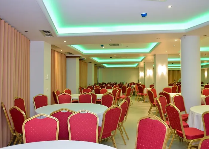 Mikri Archontissa 3*