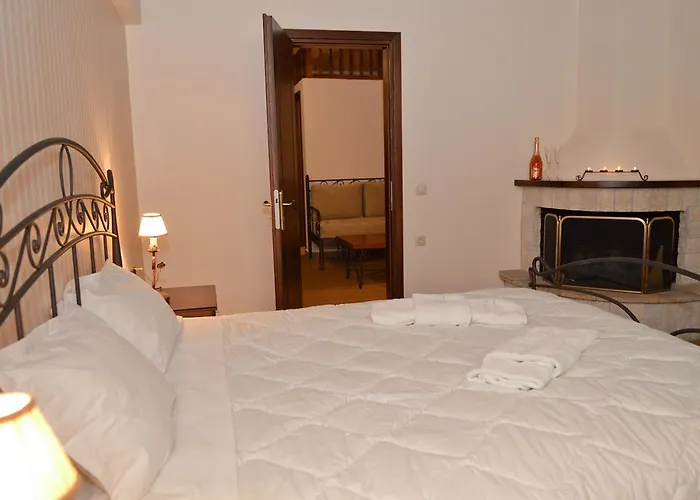 Mikri Archontissa 3*