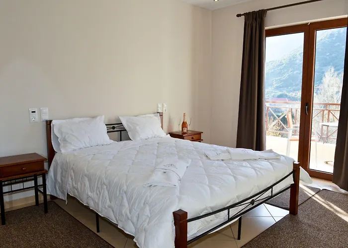 Hotel Mikri Archontissa 3*