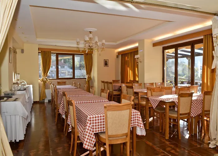 Mikri Archontissa 3*